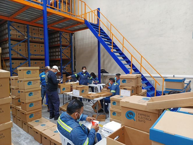 Revisión de documentación en instalaciones EEQ