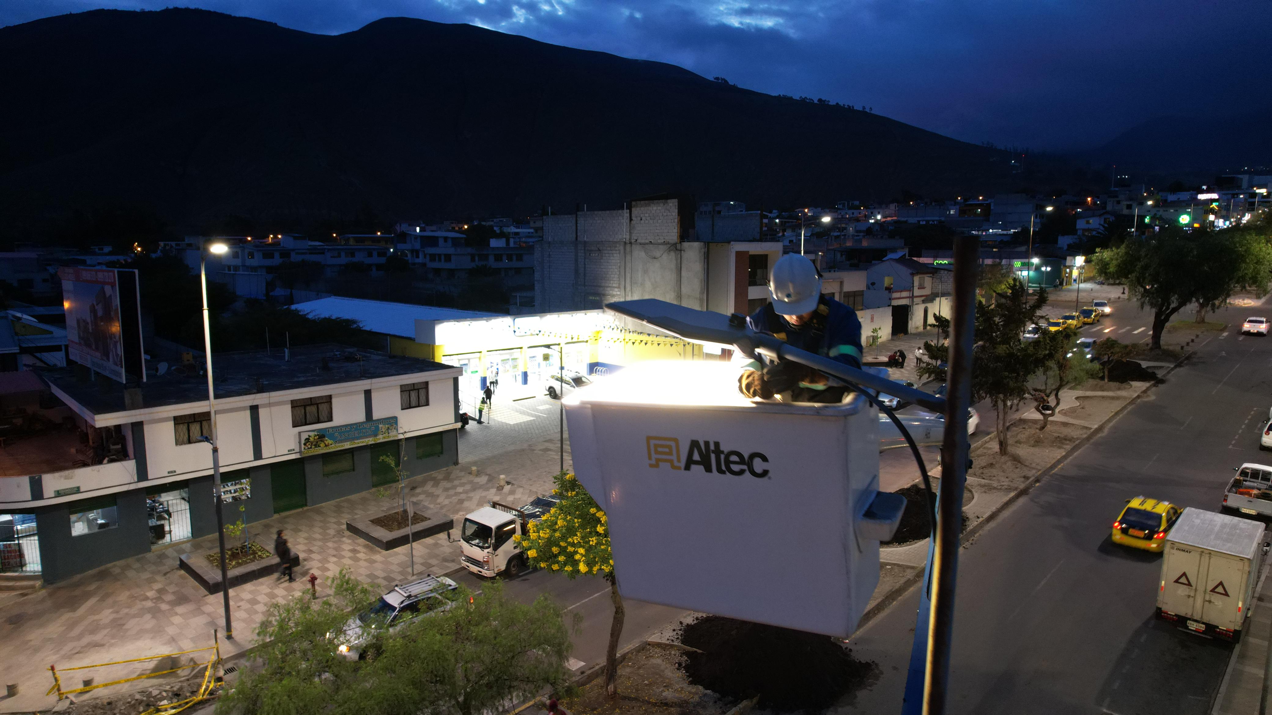 Avanzamos en la modernización del Sistema de Alumbrado Público.