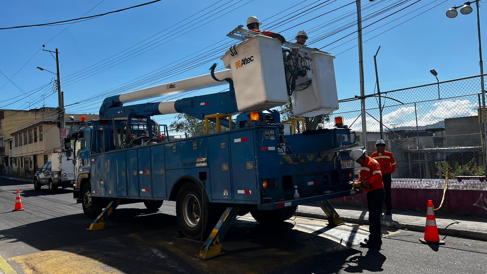 El personal operativo siempre está listo para atender las reparaciones que puedan presentarse.