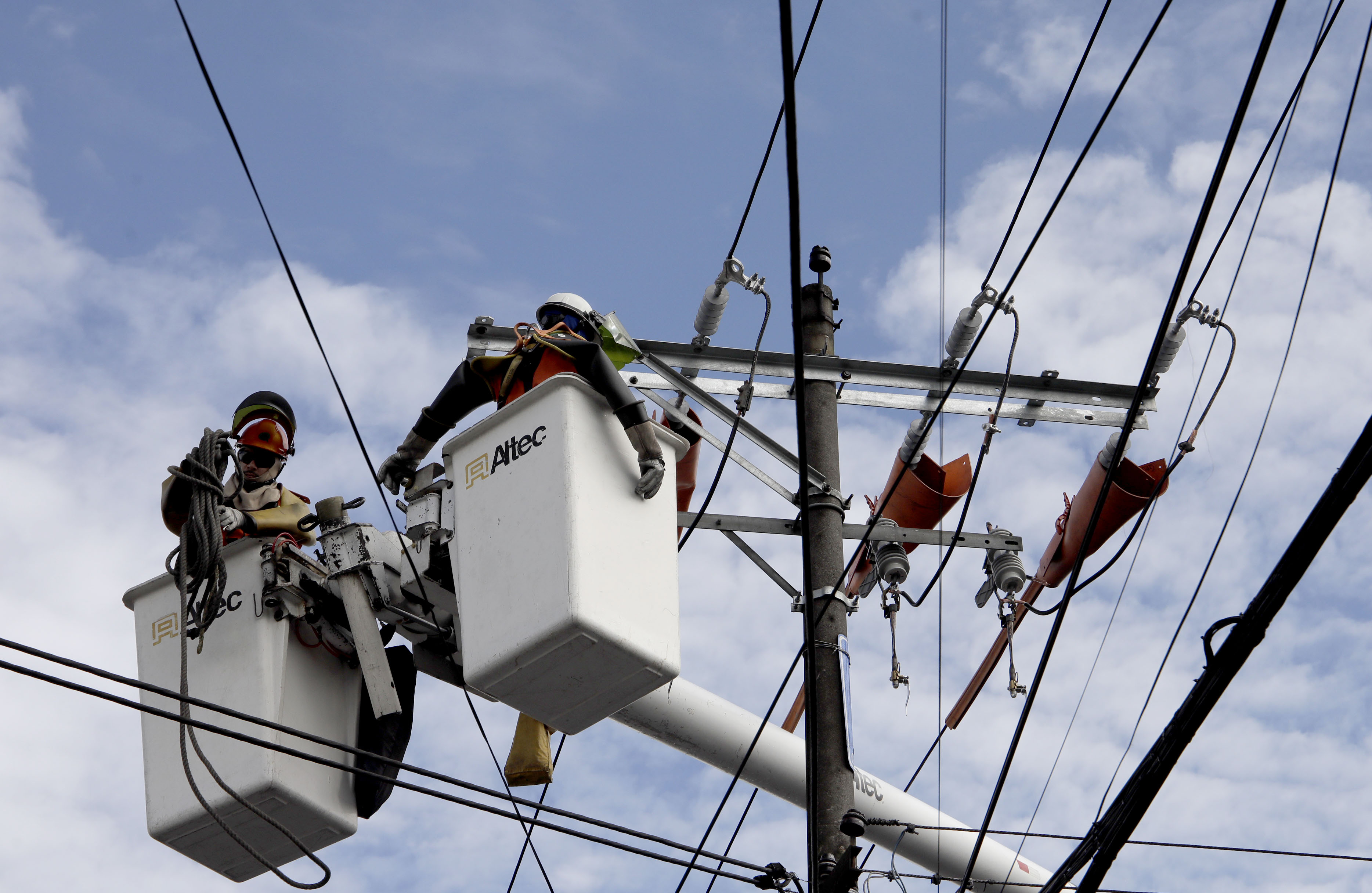 Remodelación de redes de distribución eléctrica en el sector de Chimbacalle