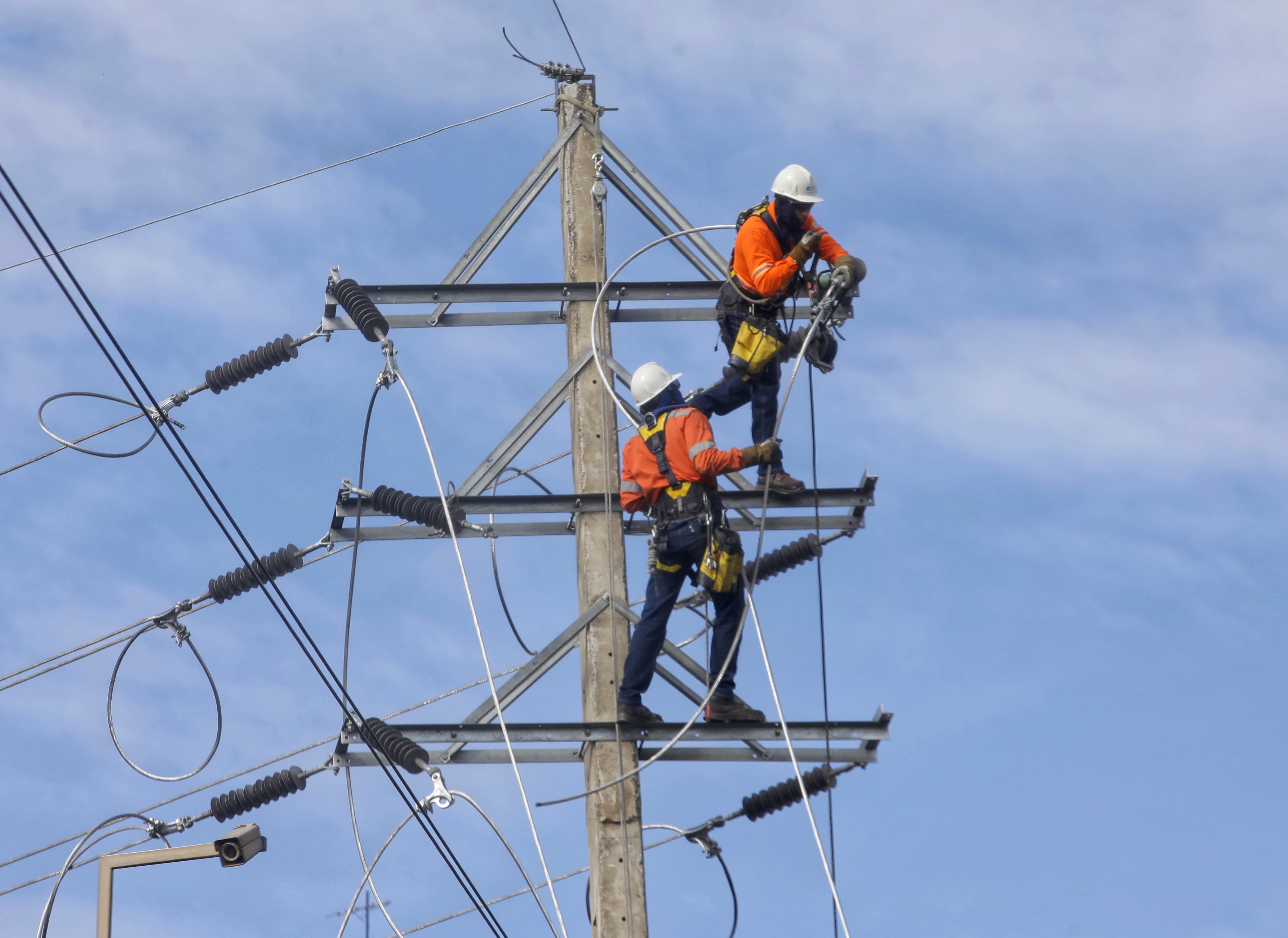 Obras de mejora en la infraestructura de transmisión eléctrica