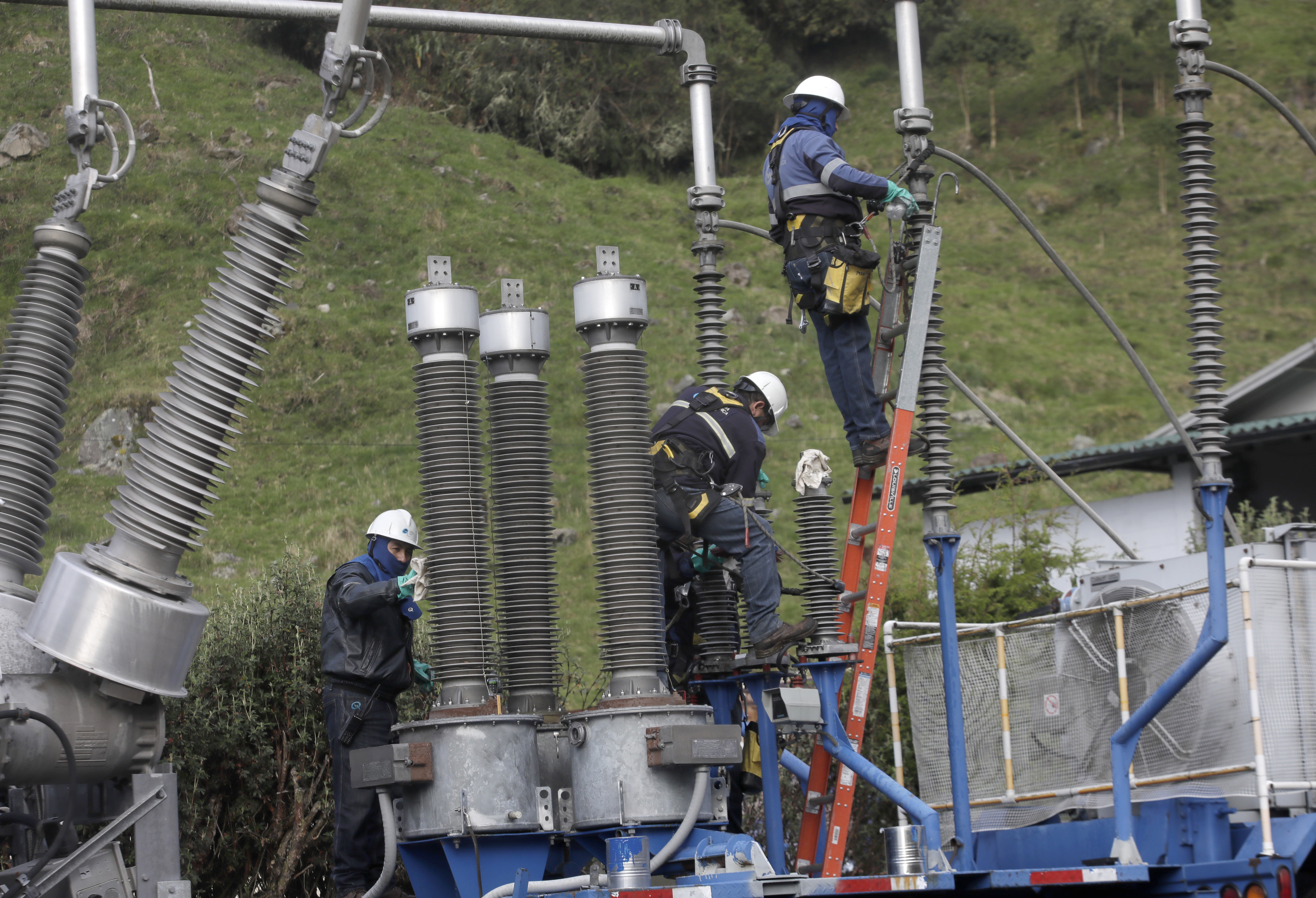 Mantenimiento integral en la Subestación Móvil Papallacta