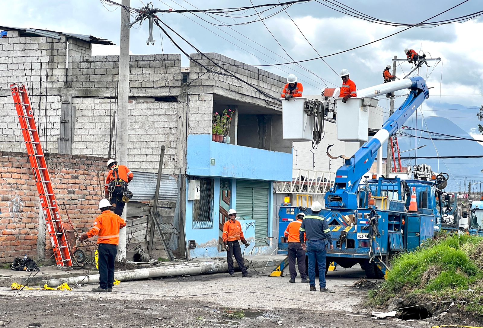 INTERVENCIONES QUE PERMITEN LA CONTINUIDAD DEL SERVICIO DE LA EEQ