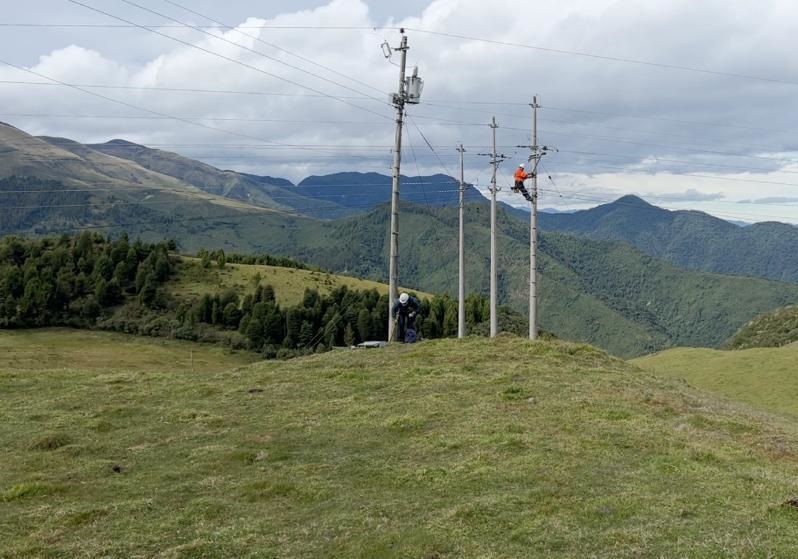 Trabajos de mantenimientos en Chiriboga.