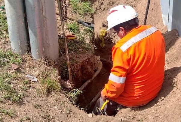 Atención a incidencia en la red subterránea en el sector de Tumbaco.