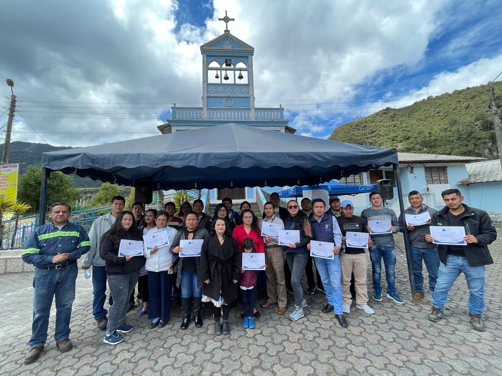 El emotivo acto se desarrolló al pie de la Iglesia de Papallacta.